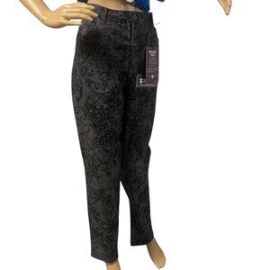 NWT Gloria Vanderbilt Amanda Classic Jeans Size 12 - Black Floral